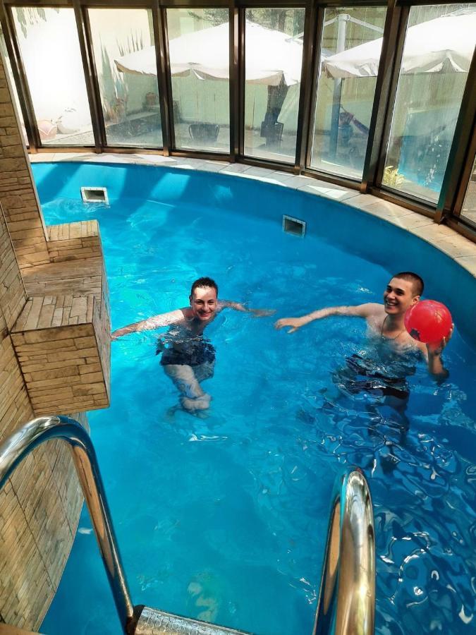 Hotel Relax Тбилиси Екстериор снимка