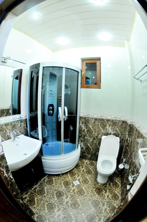 Hotel Relax Тбилиси Стая снимка