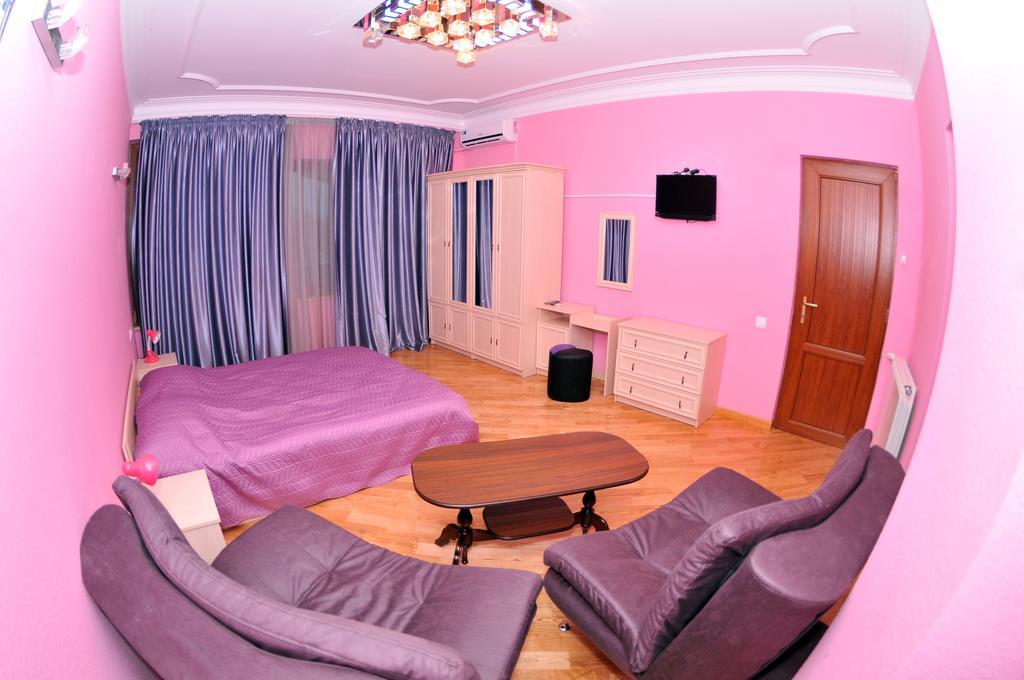 Hotel Relax Тбилиси Екстериор снимка